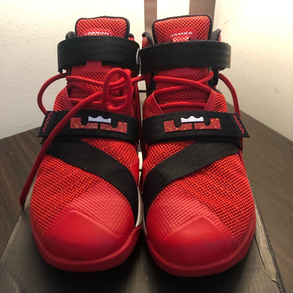 Lebron Soldier 9